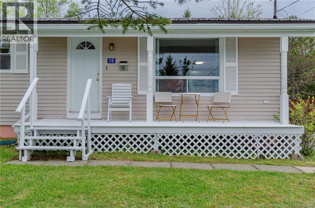 16 Armstrong Crescent - 5
