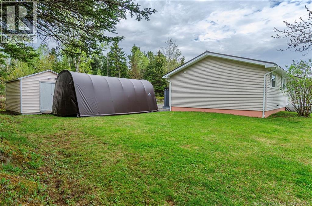 16 Armstrong Crescent - 8