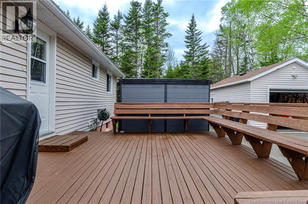 16 Armstrong Crescent - 9