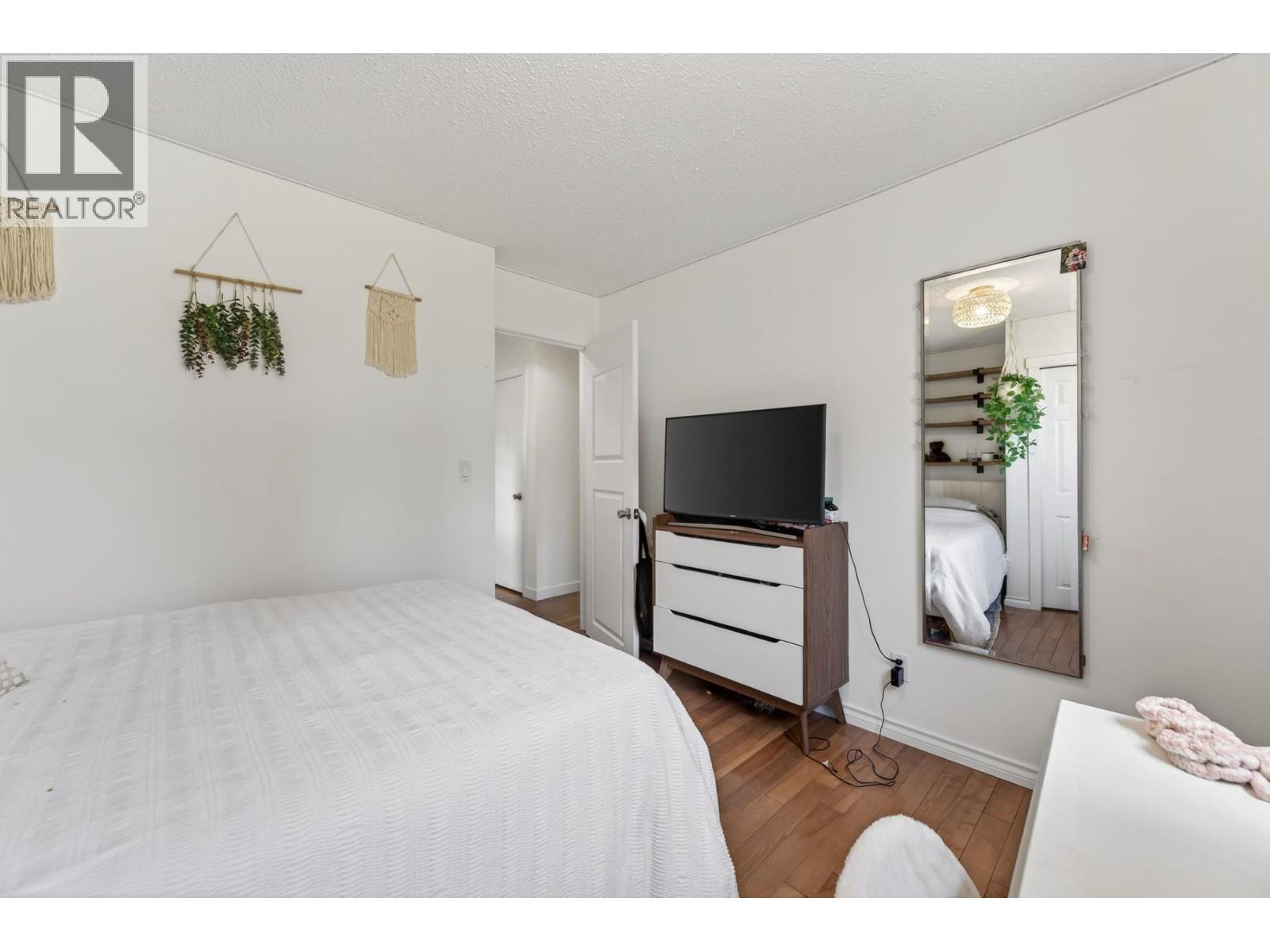 5914 TODD Road - 23