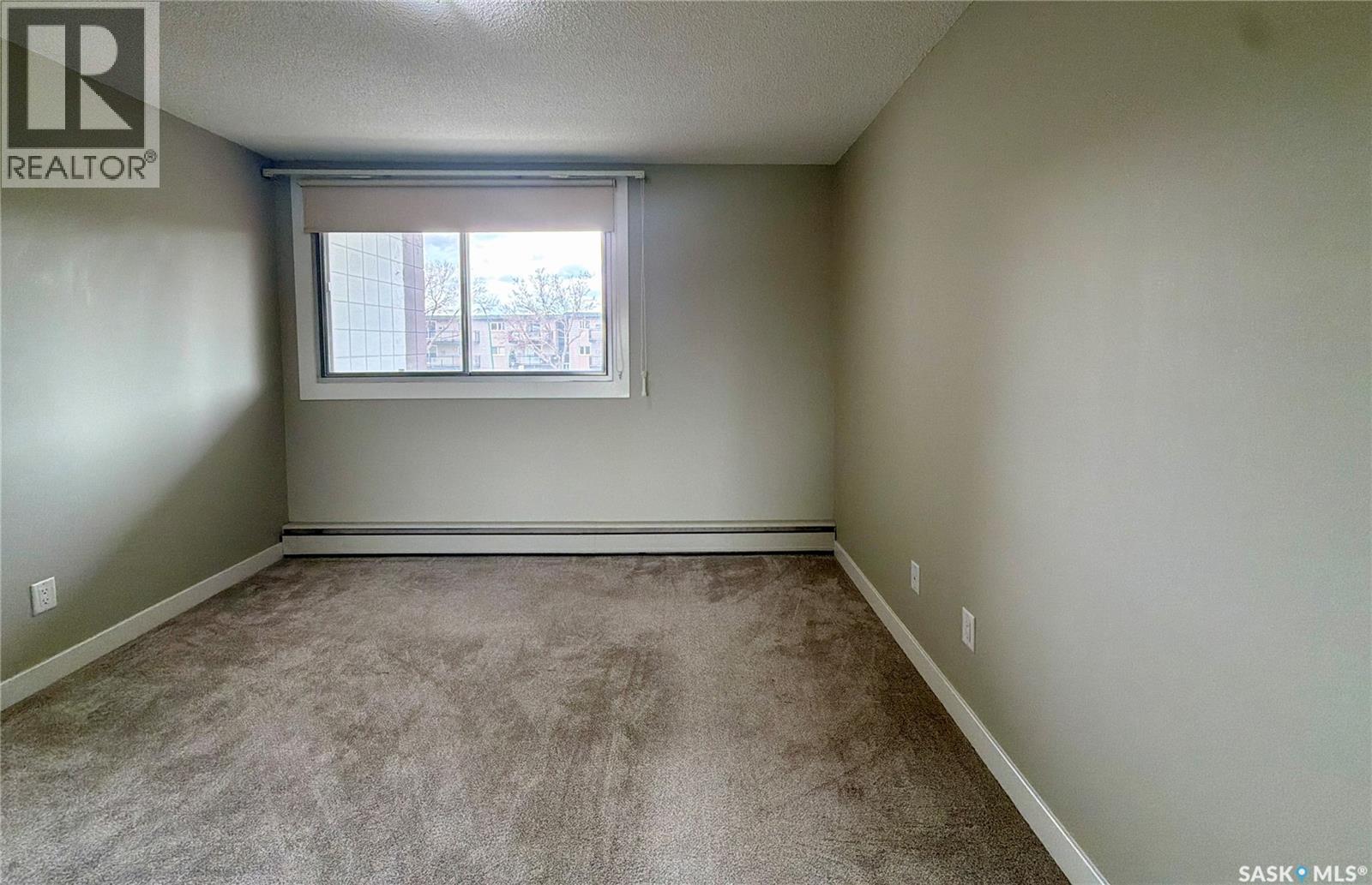 #206 4615 Rae STREET - 15