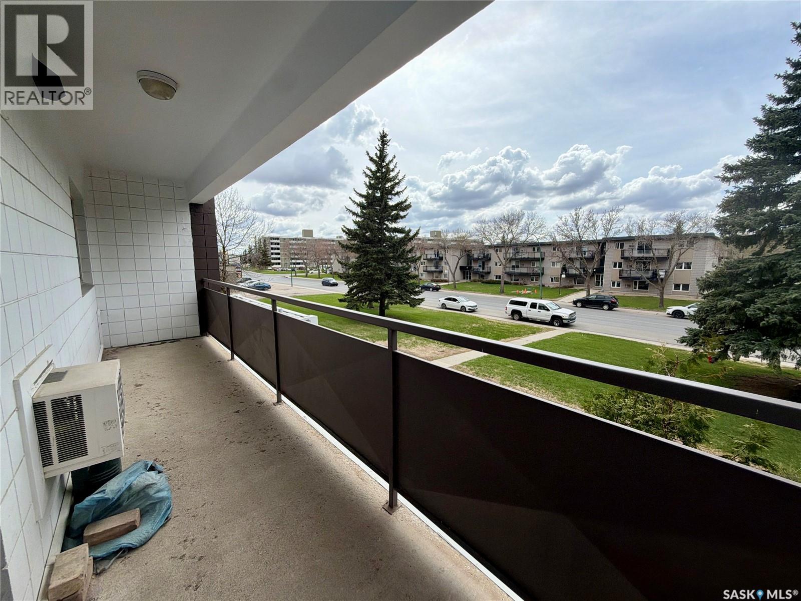 #206 4615 Rae STREET - 17