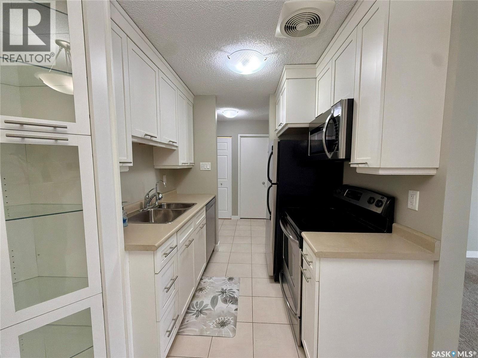#206 4615 Rae STREET - 5