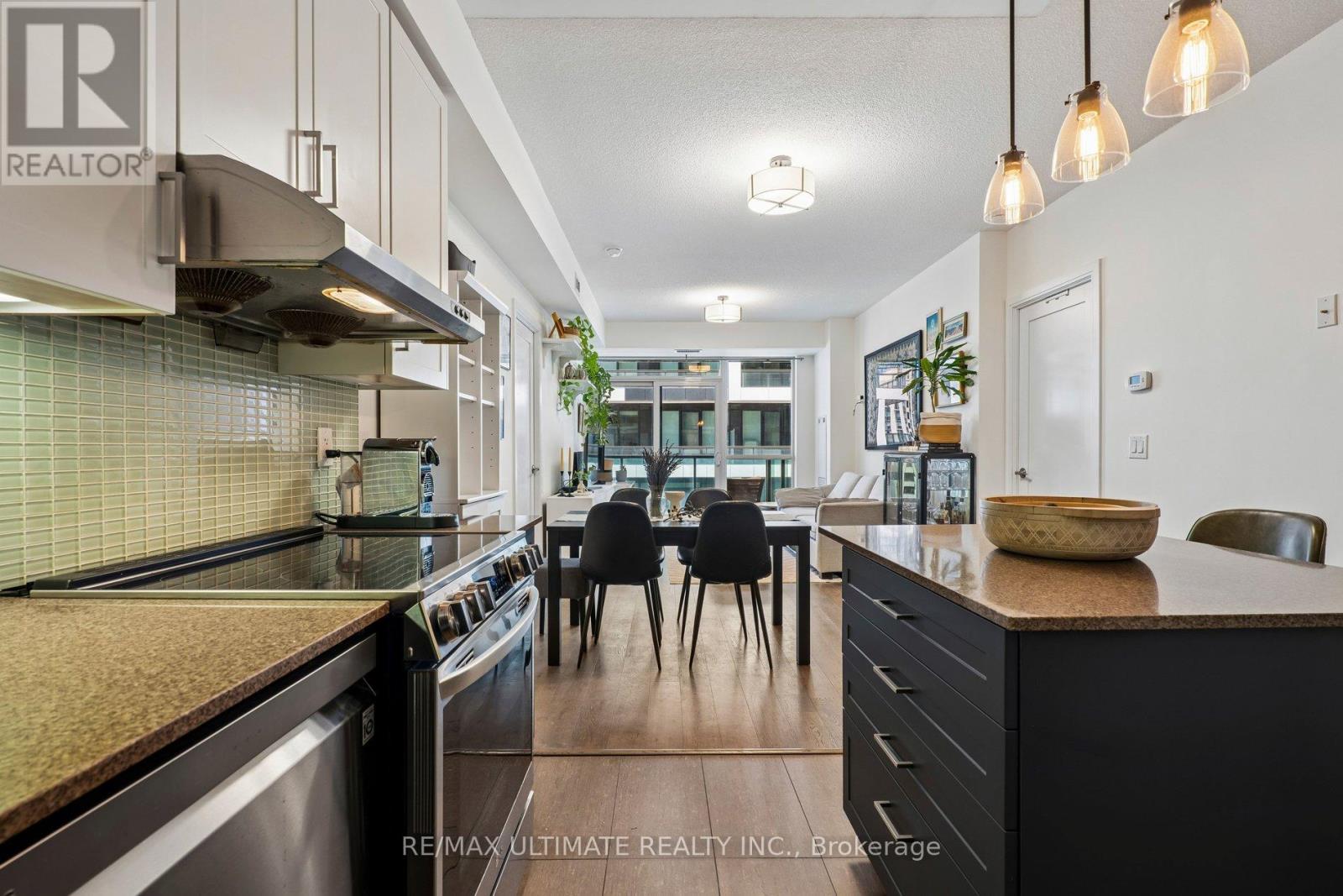 #1304 25 BROADWAY AVENUE - 10