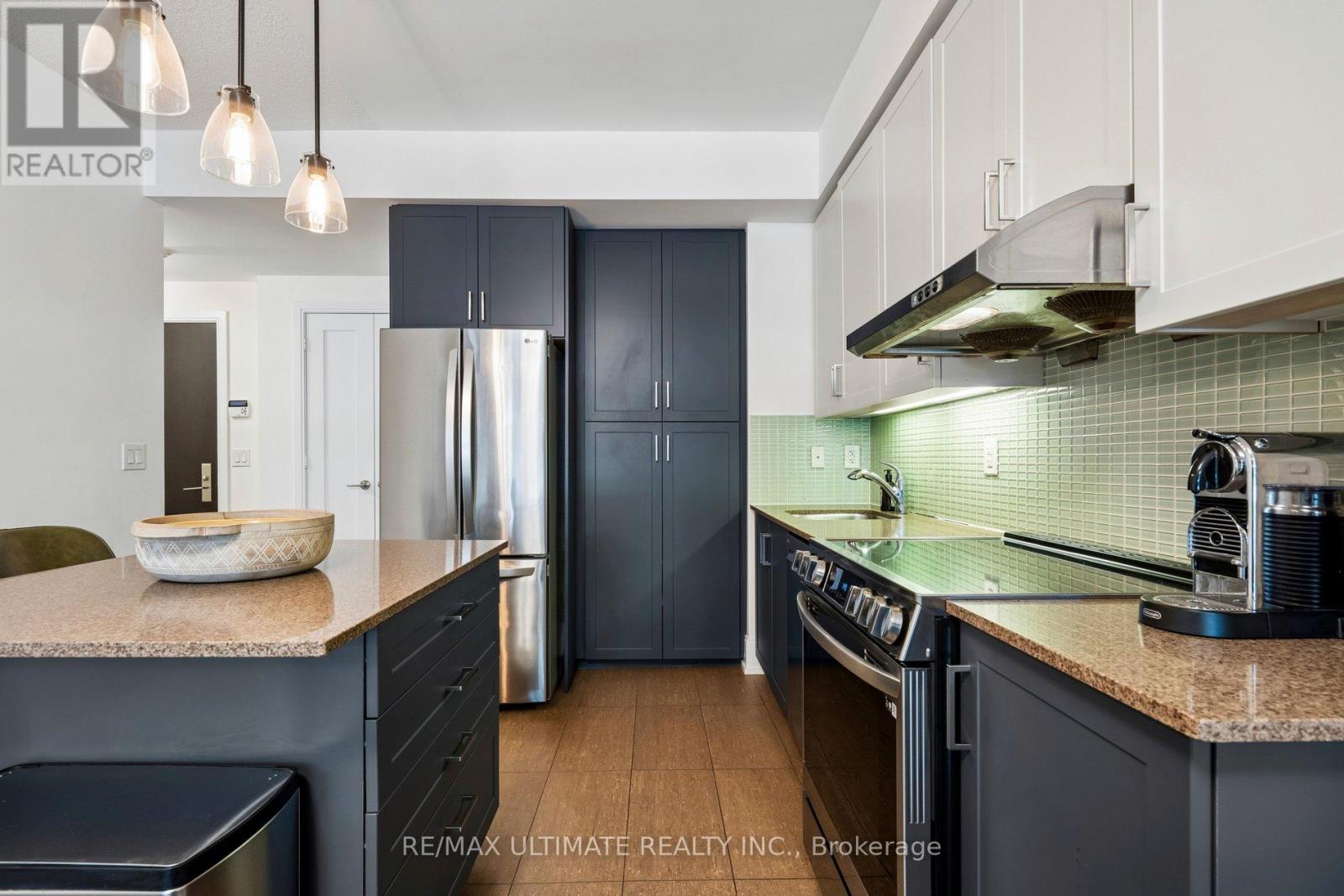 #1304 25 BROADWAY AVENUE - 7