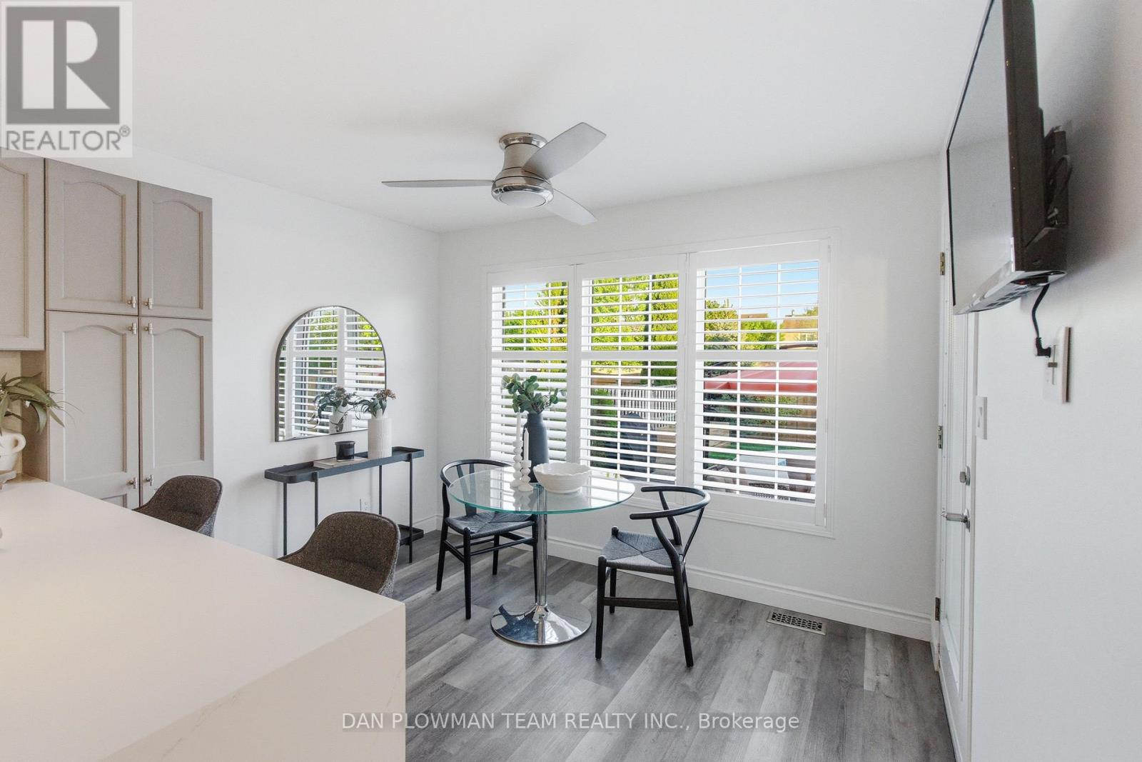 7 TREEN CRESCENT - 14