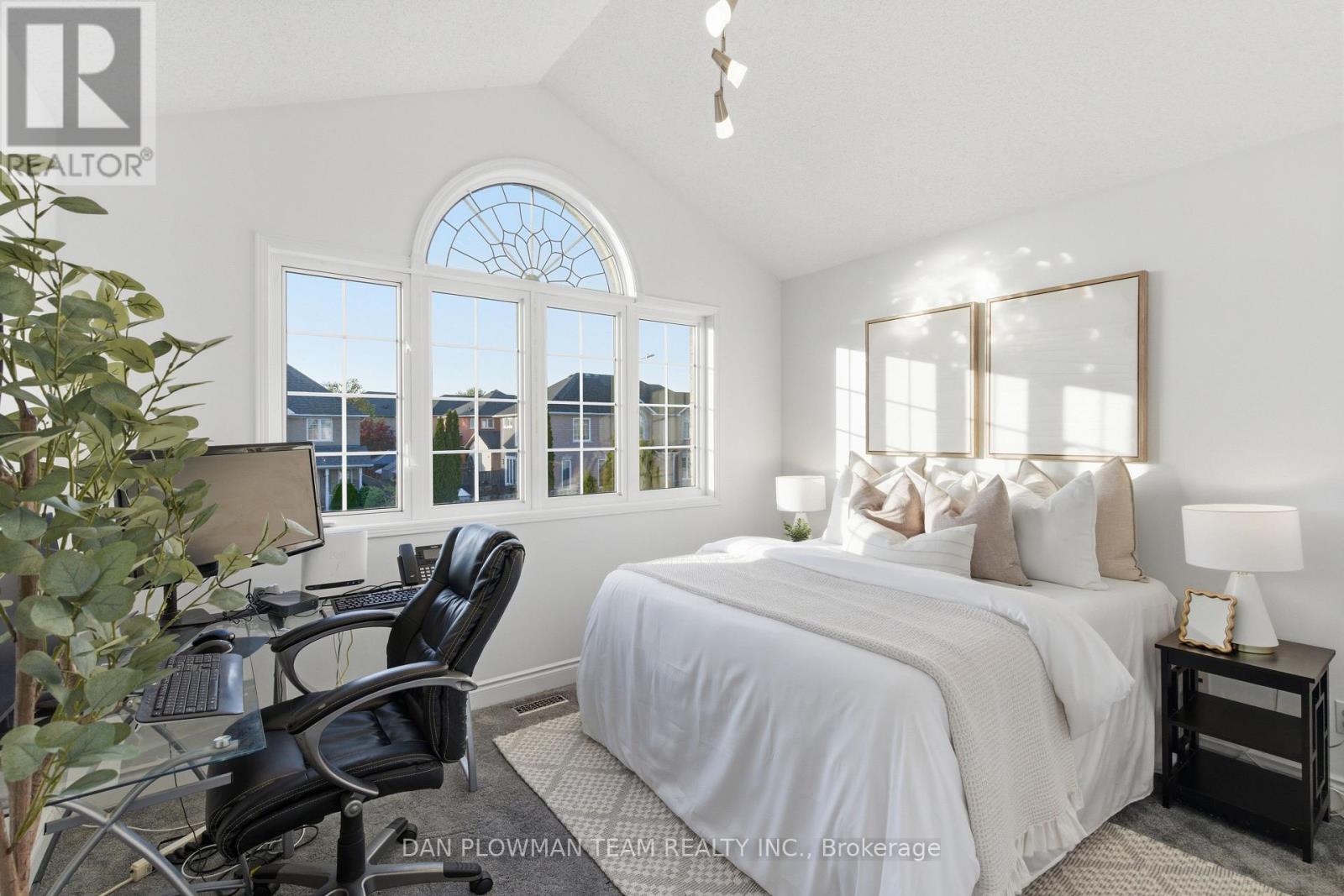 7 TREEN CRESCENT - 27