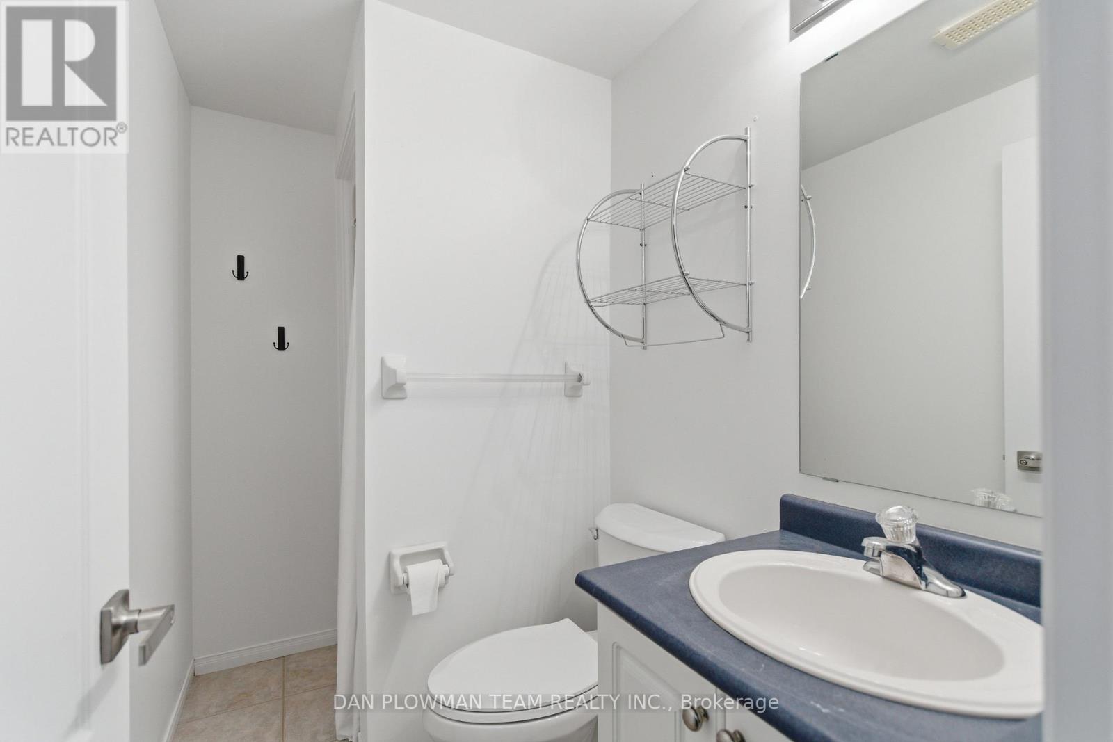 7 TREEN CRESCENT - 37