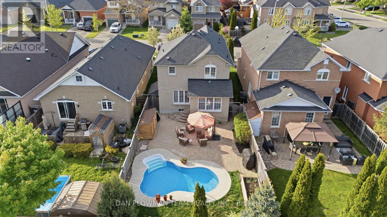 7 TREEN CRESCENT - 43