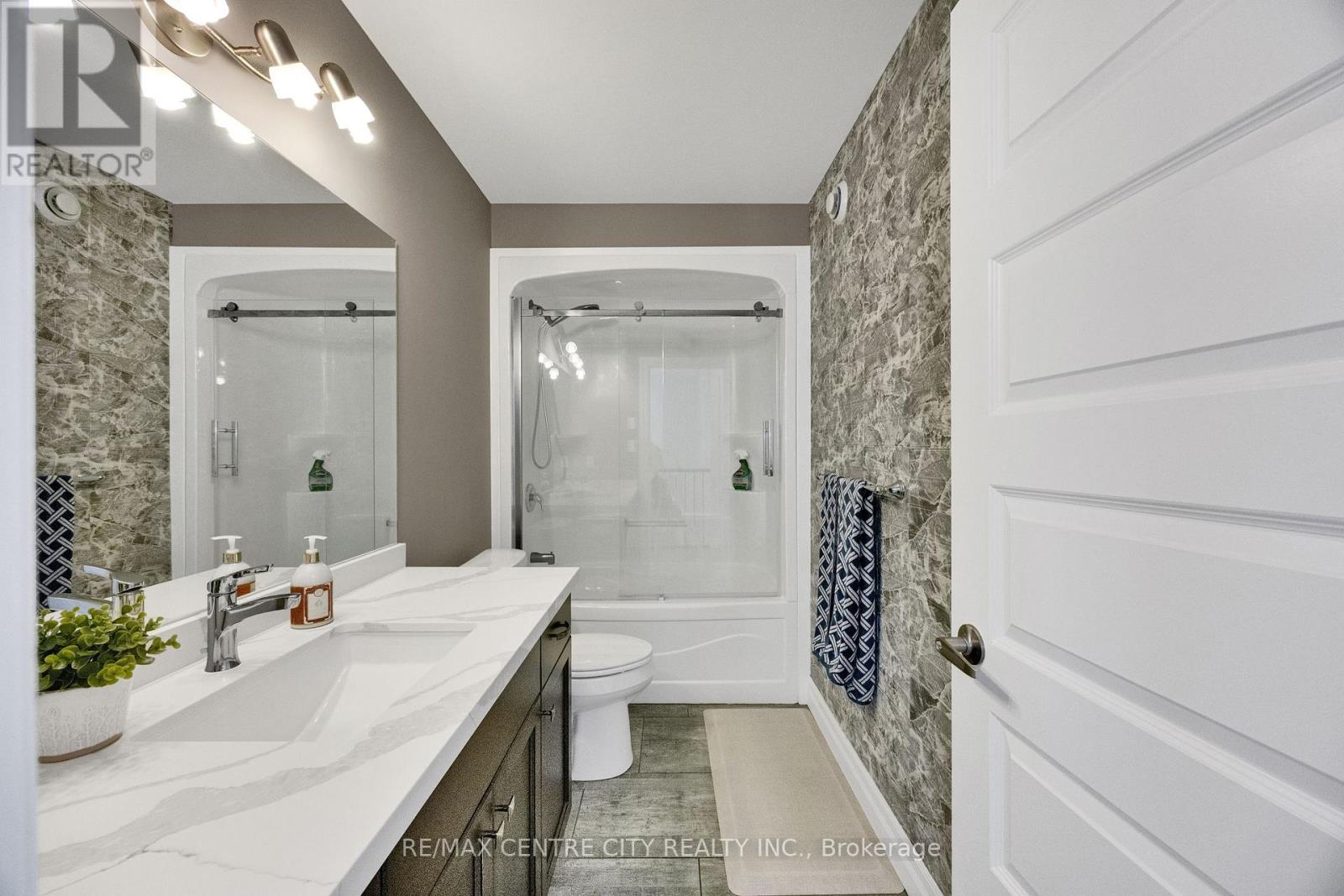 668 FREEPORT STREET - 37