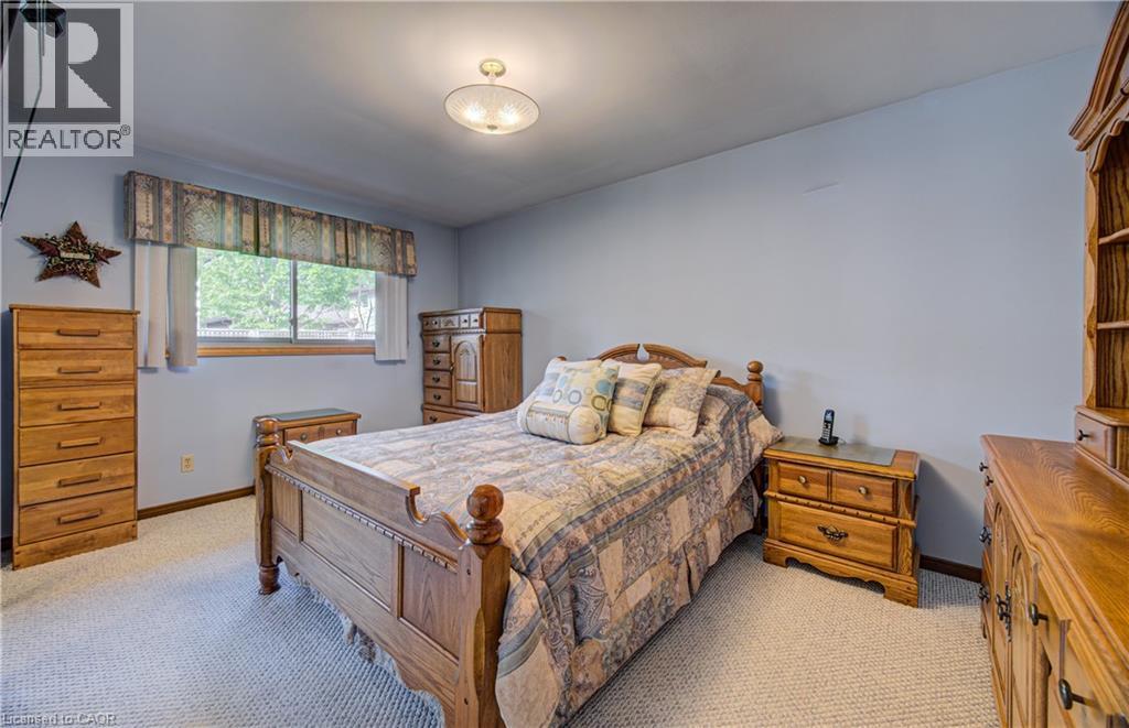 119 MARTINGLEN Crescent - 21