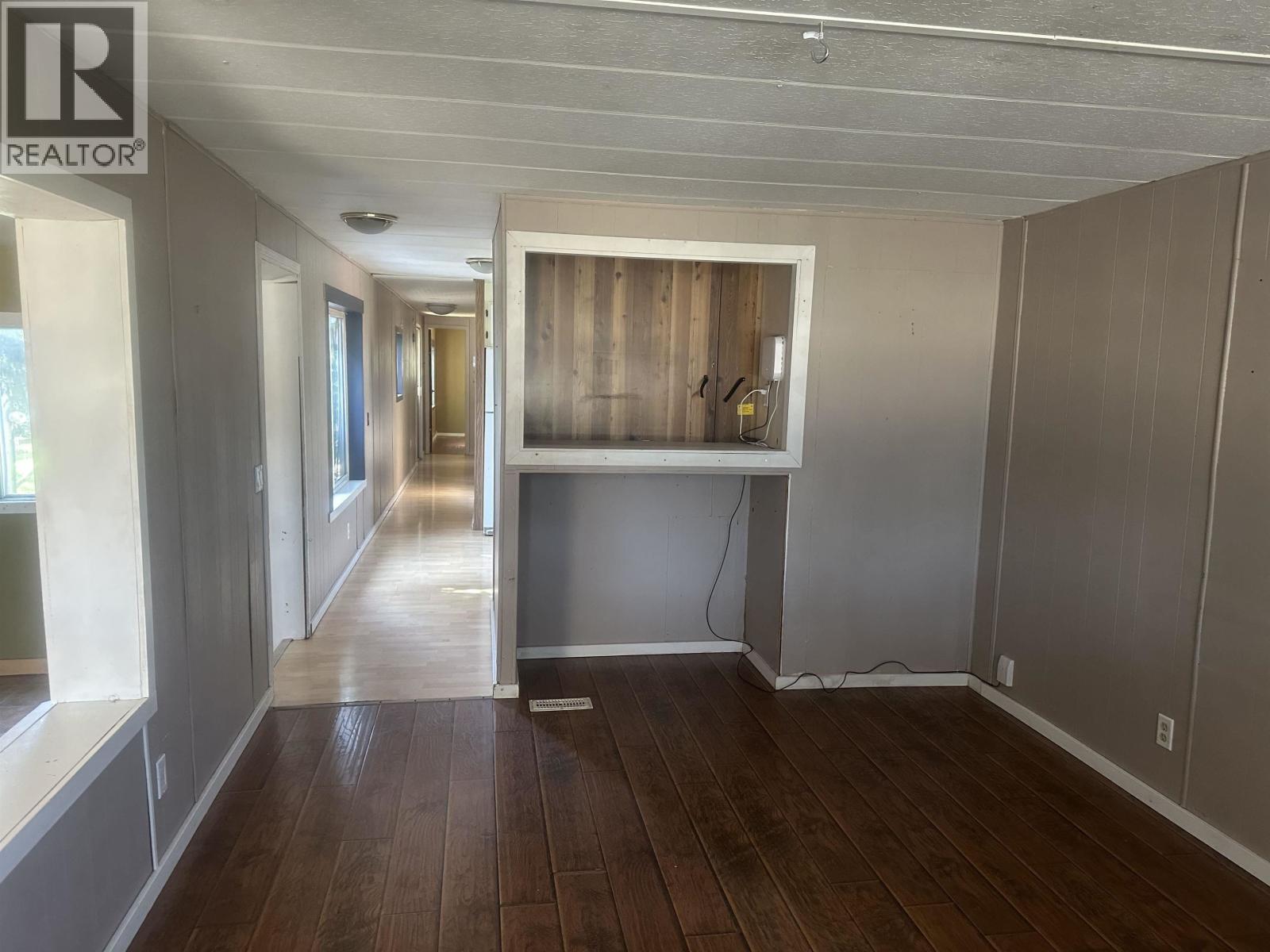 8724 75 STREET - 13