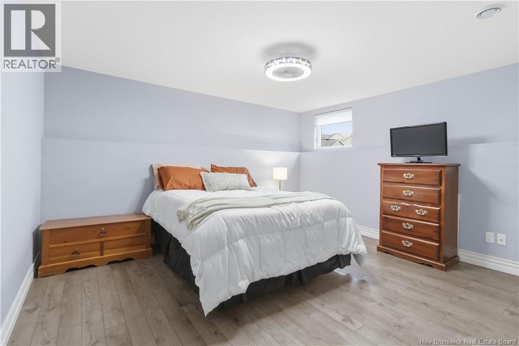 187 Runnymeade Road - 38
