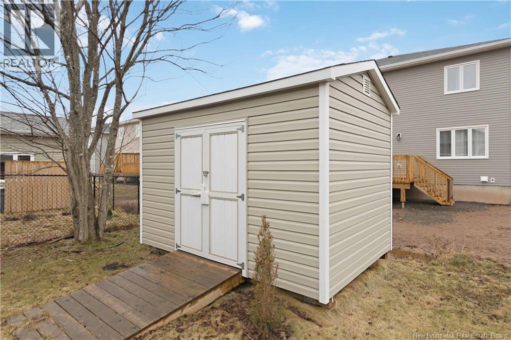 187 Runnymeade Road - 44
