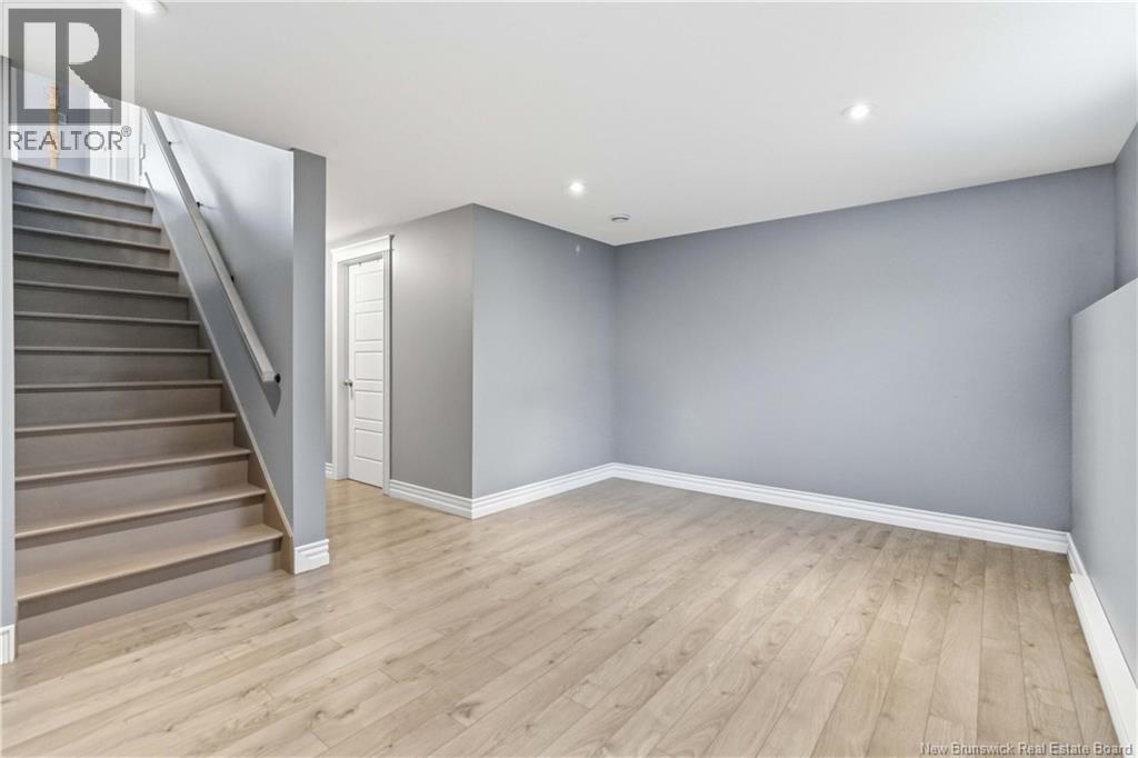 187 Runnymeade Road - 29
