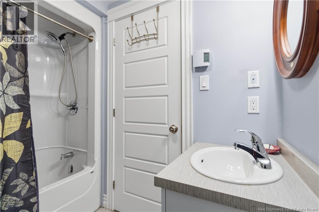 187 Runnymeade Road - 37