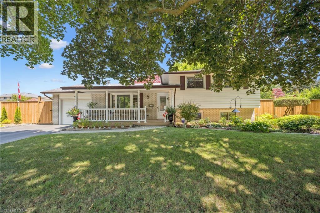 574 SPRUCEHILL Avenue - Image 2