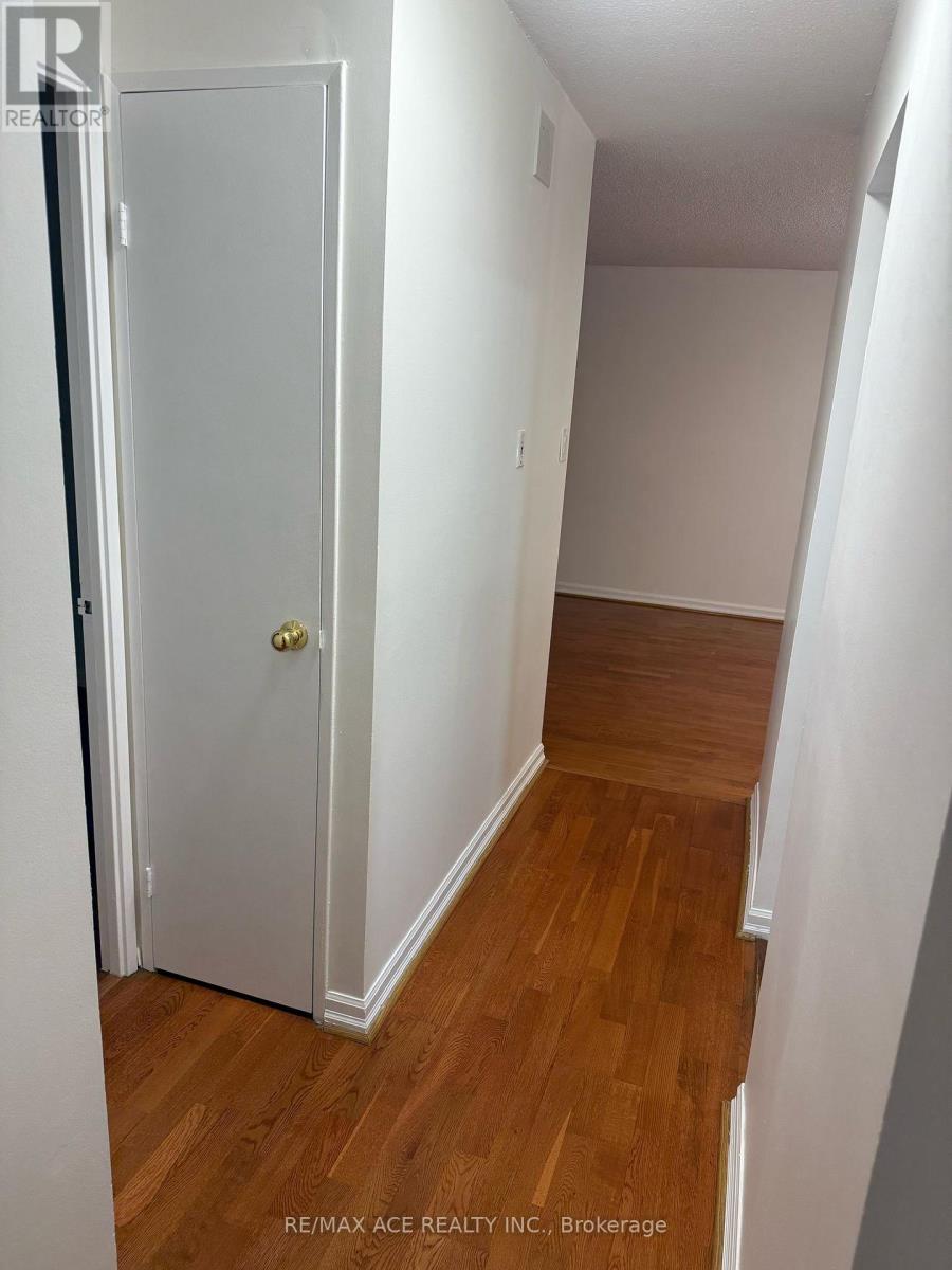 #1504 10 TANGREEN COURT - 20