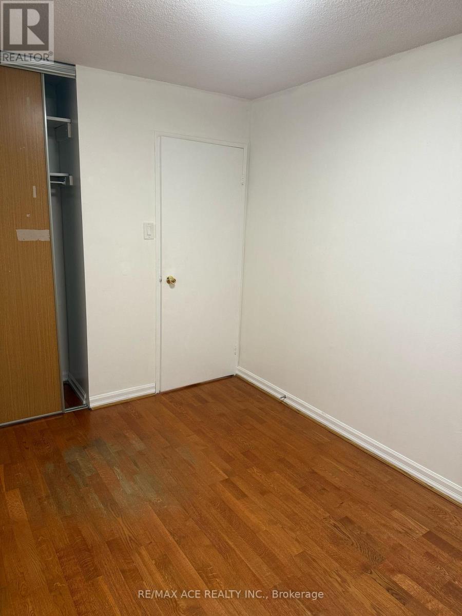 #1504 10 TANGREEN COURT - 19
