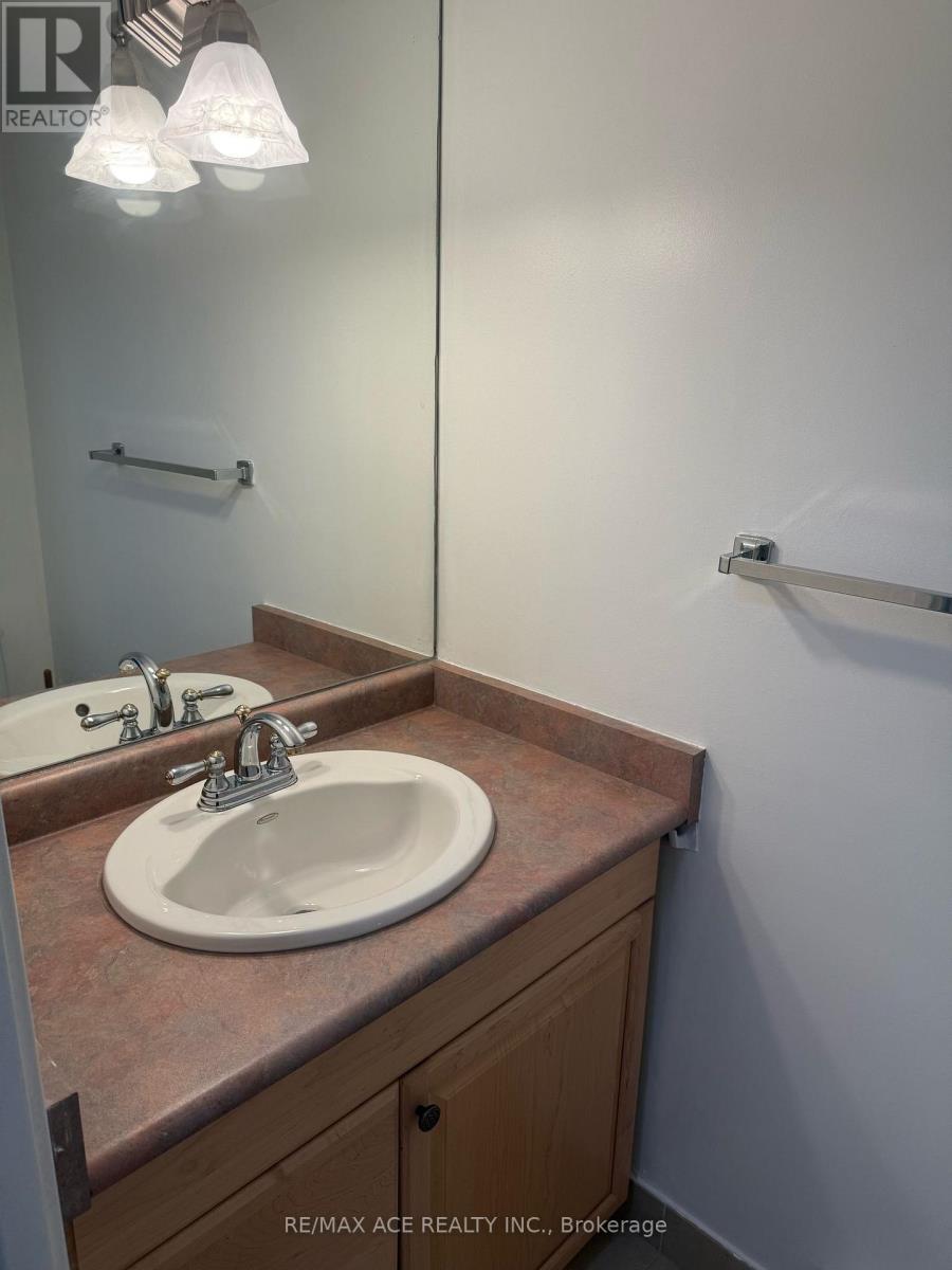 #1504 10 TANGREEN COURT - 28