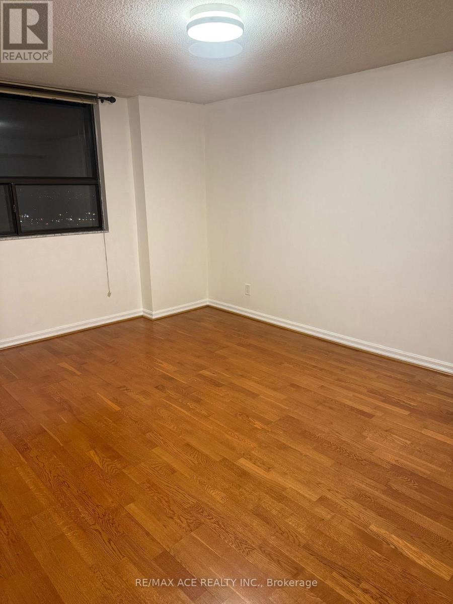 #1504 10 TANGREEN COURT - 23
