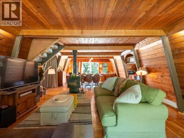 5029 PAXTON ROAD, Texada Island