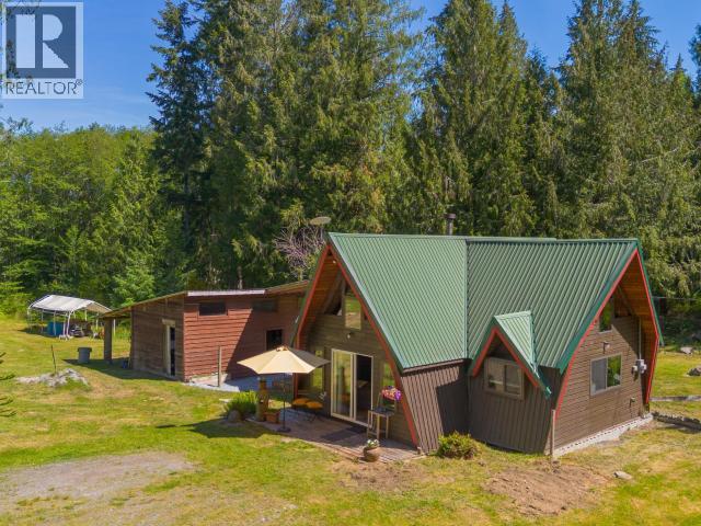 5029 PAXTON ROAD, Texada Island