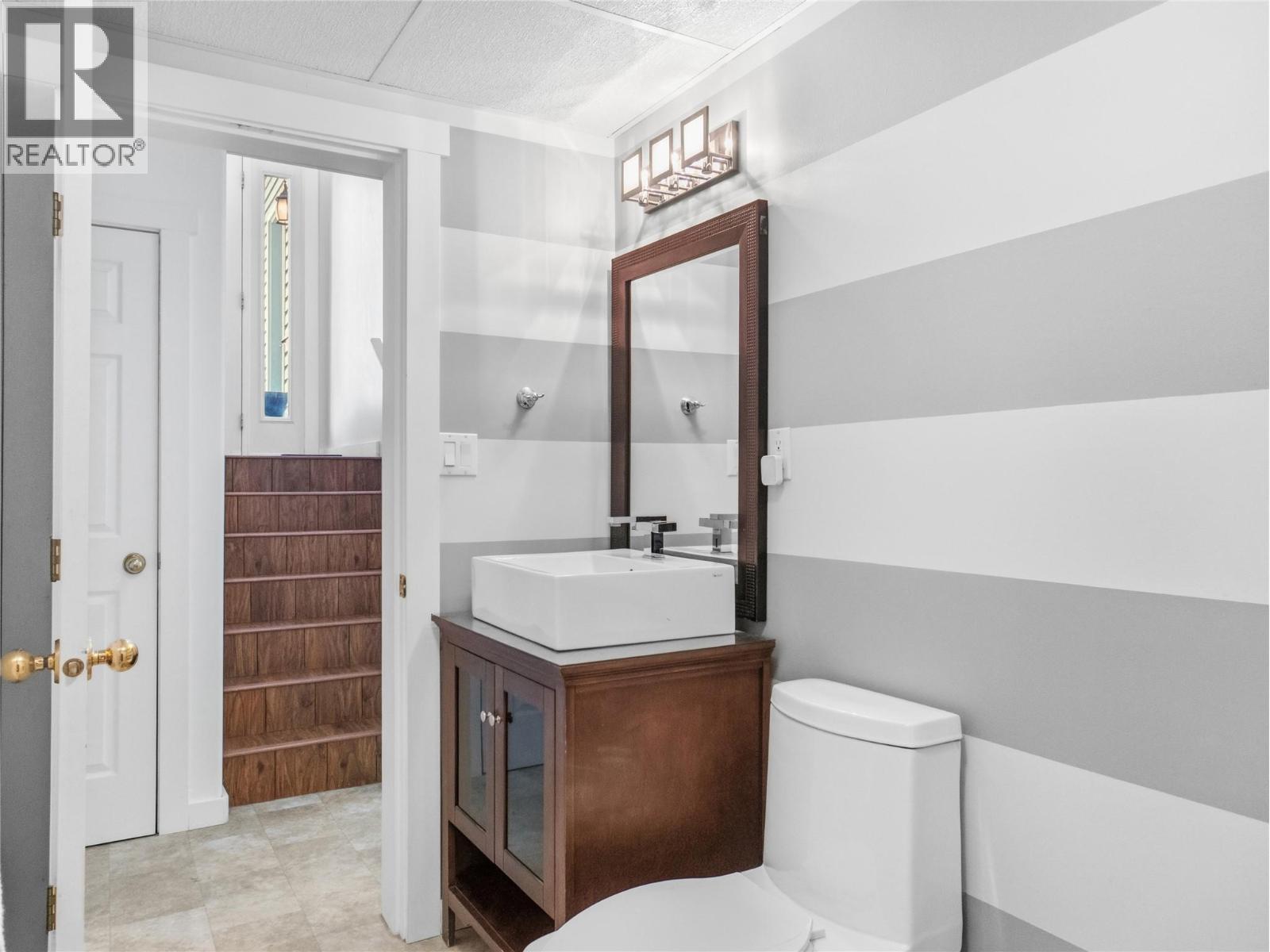 9101 19 Street - 34