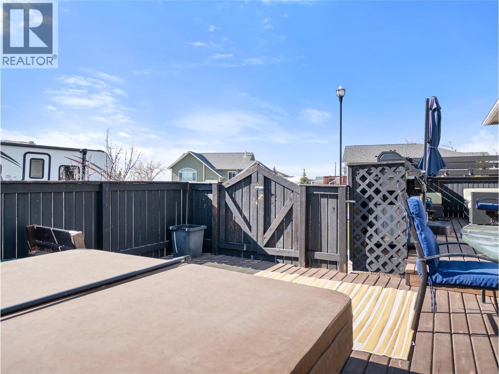 9101 19 Street - 44