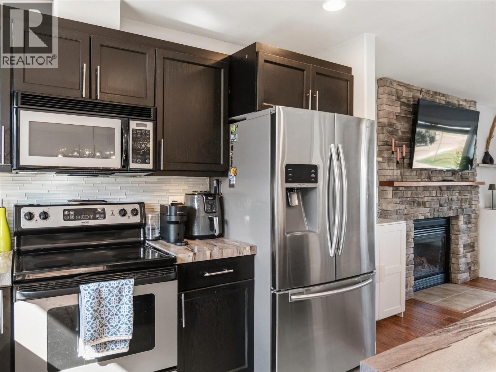 9101 19 Street - 8