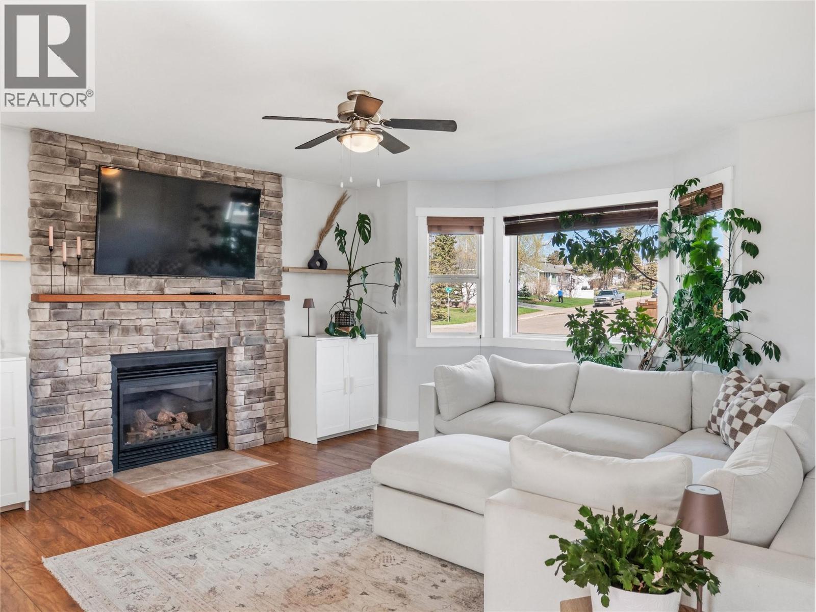 9101 19 Street - 16