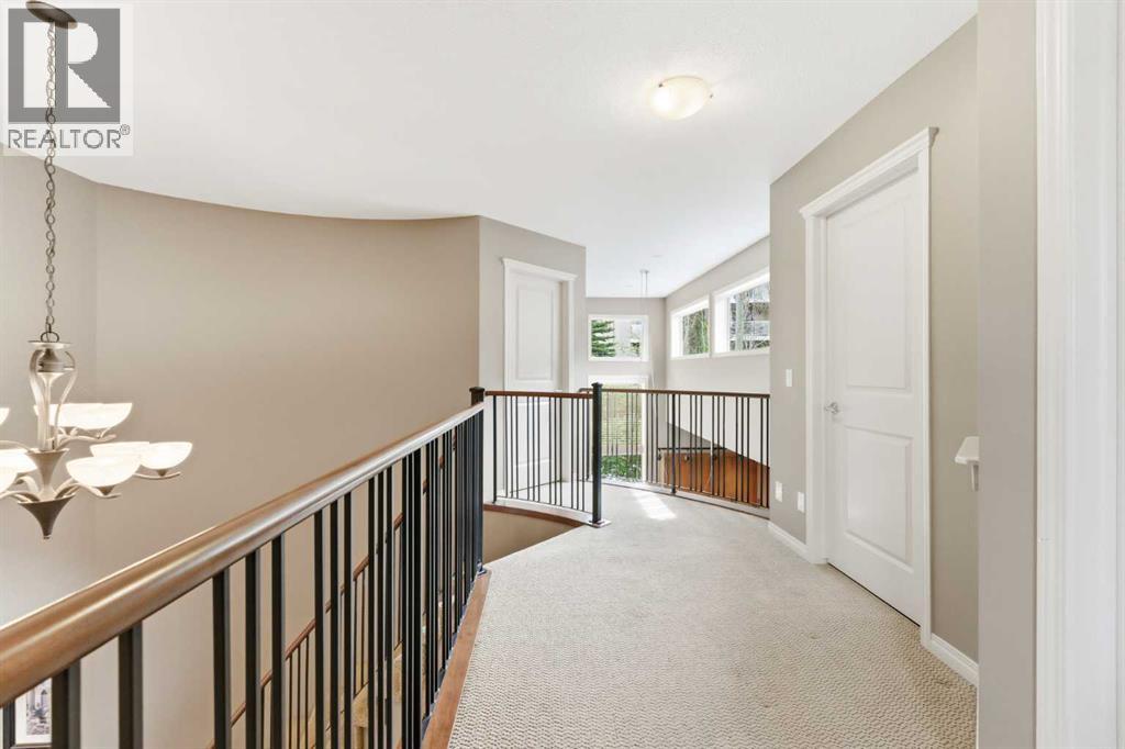 39 Evercreek Bluffs Road SW - 38