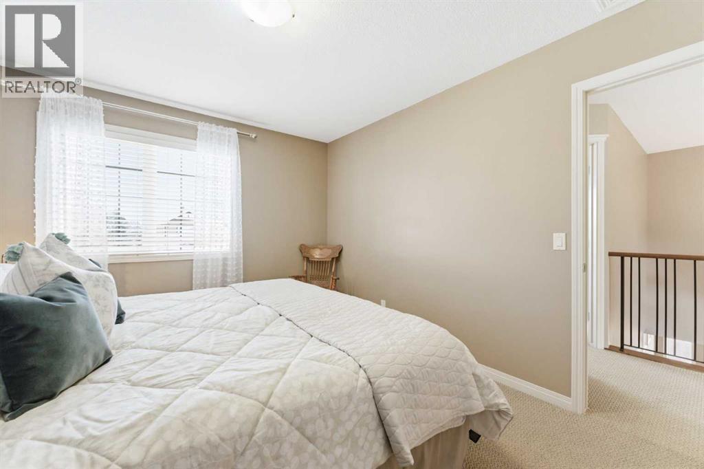 39 Evercreek Bluffs Road SW - 43