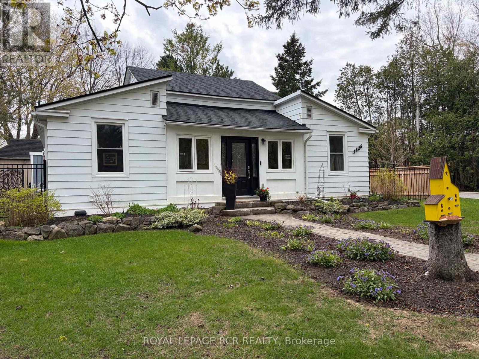 1429 QUEEN STREET - Image 2