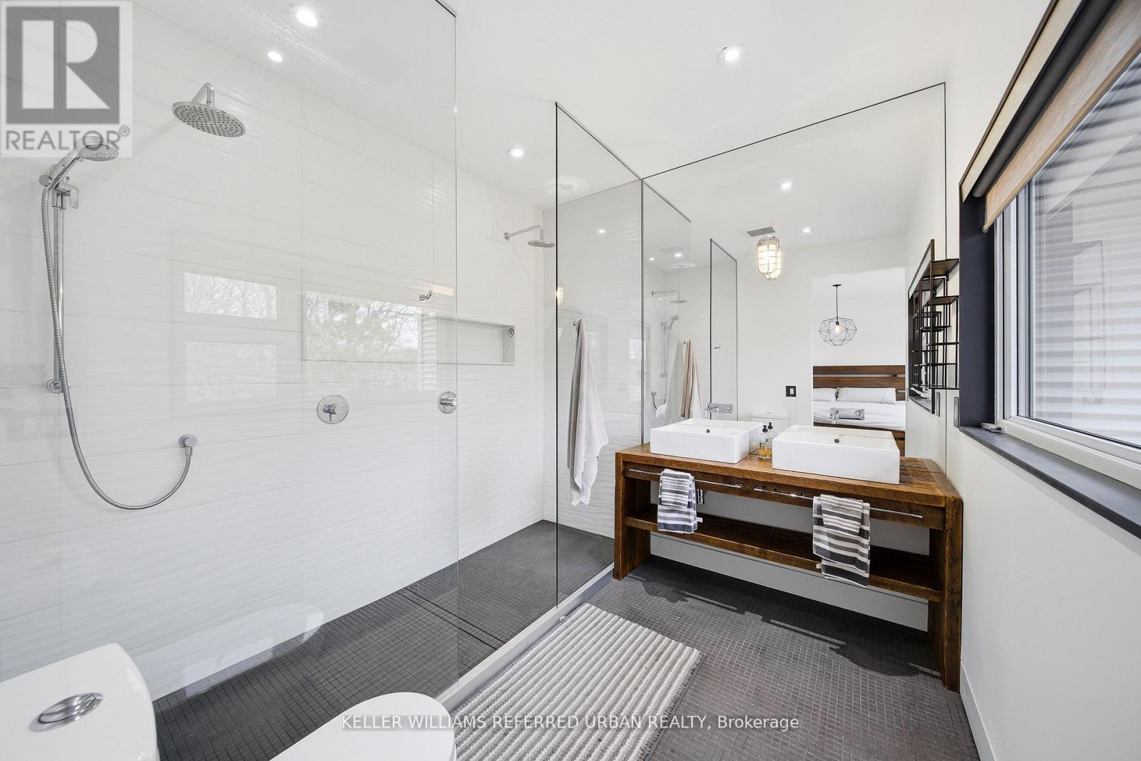 22 DANIELS STREET - 30