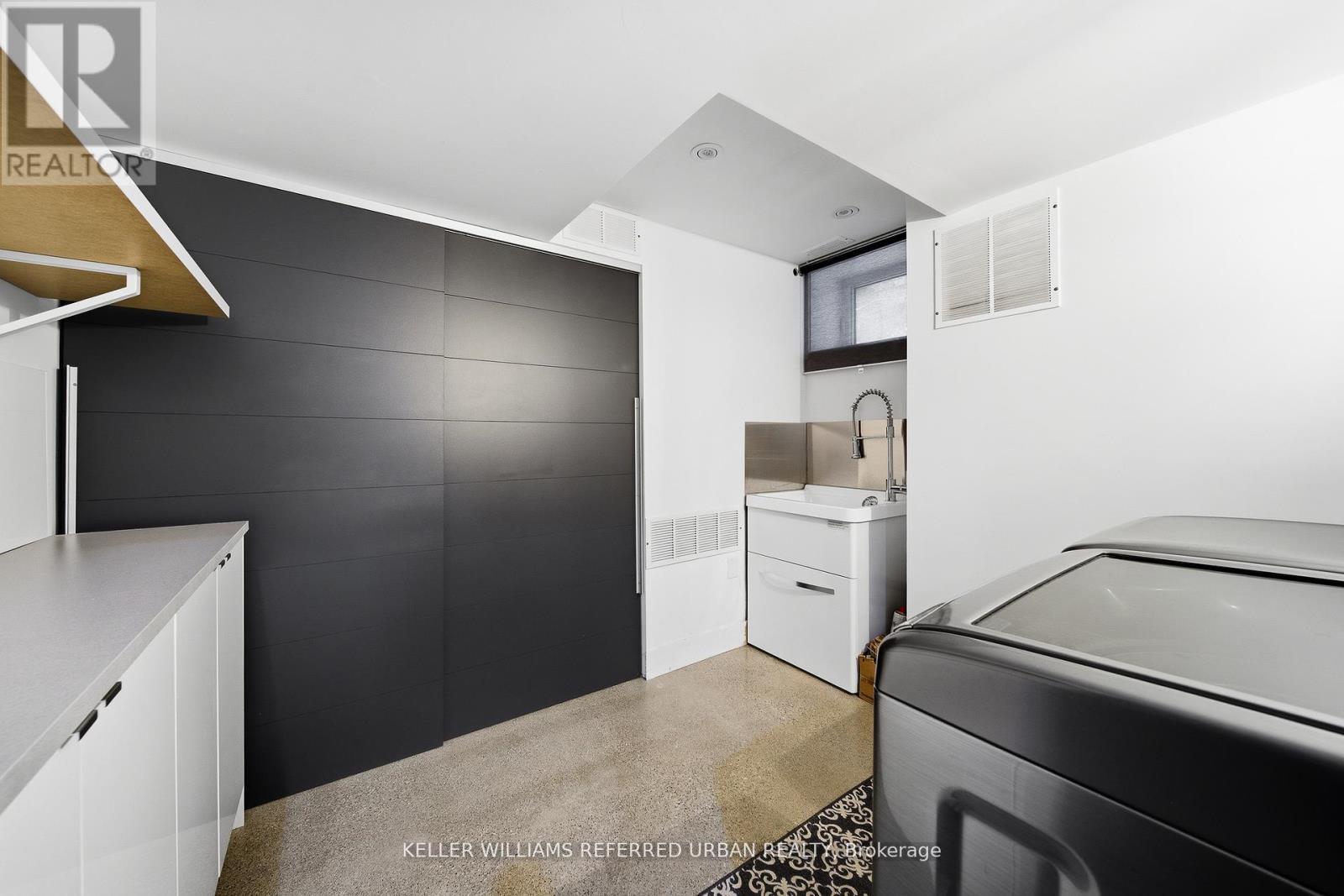 22 DANIELS STREET - 44