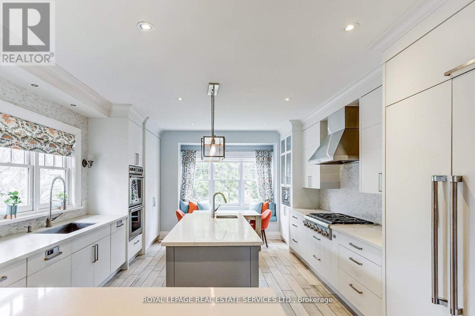 34 LAMBETH ROAD - 6