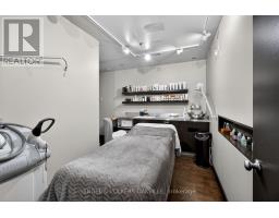145 Lakeshore Road E, Oakville, ON L6J1H3 Photo 12