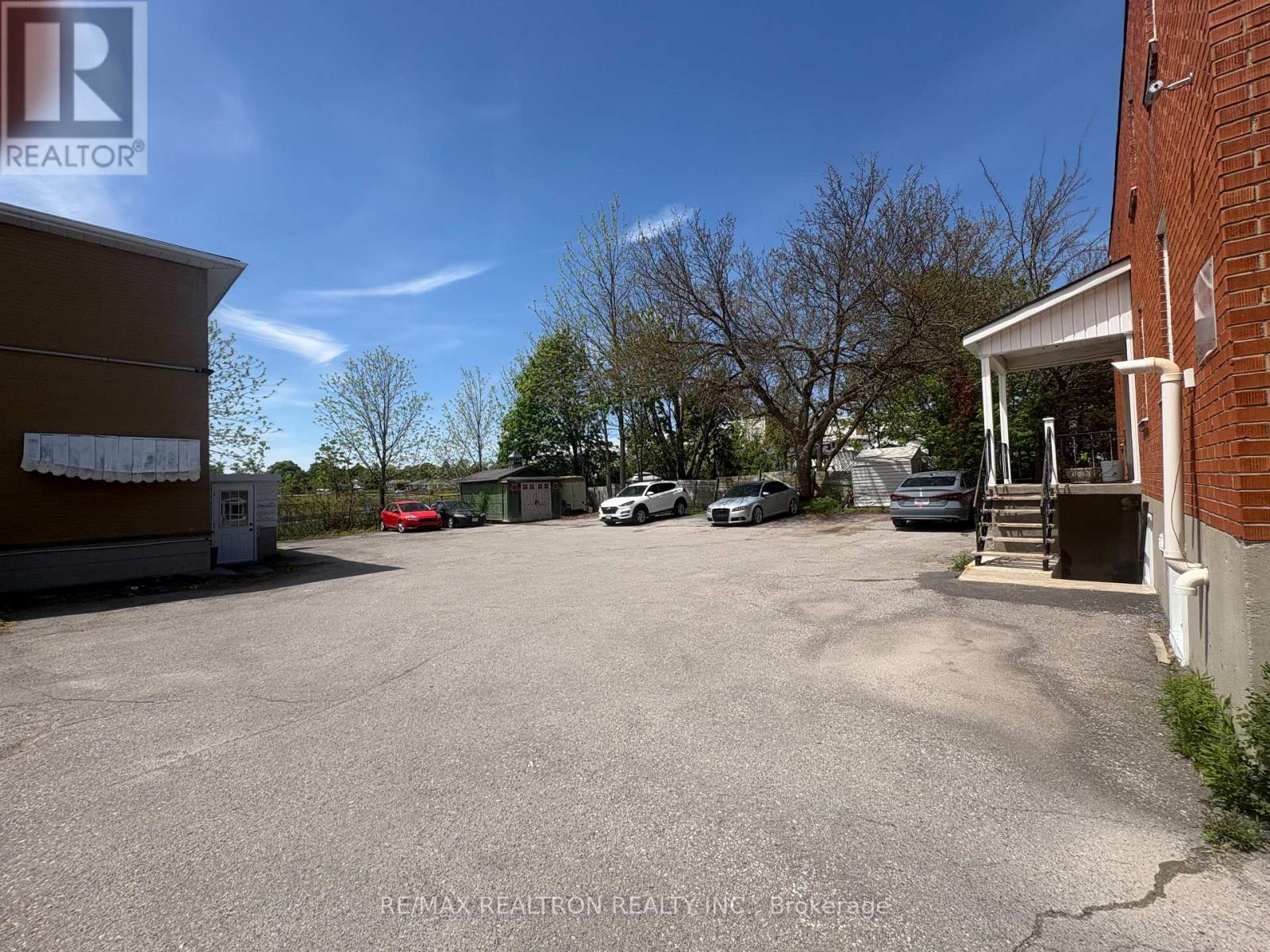 188 HENRY STREET - 3