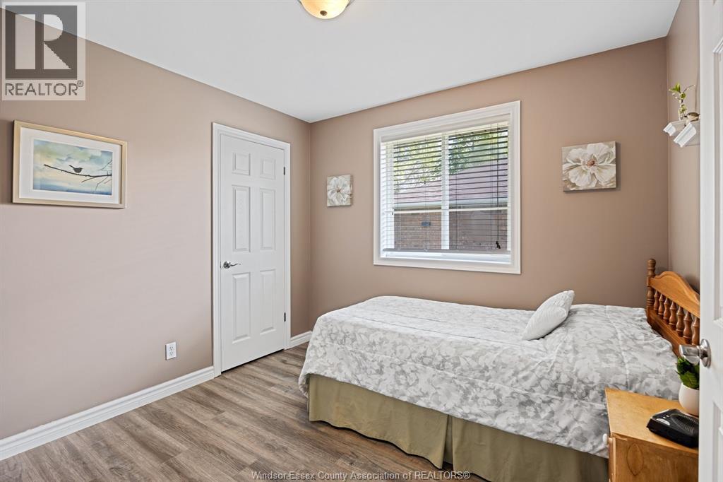25 GOLFVIEW DRIVE - 14