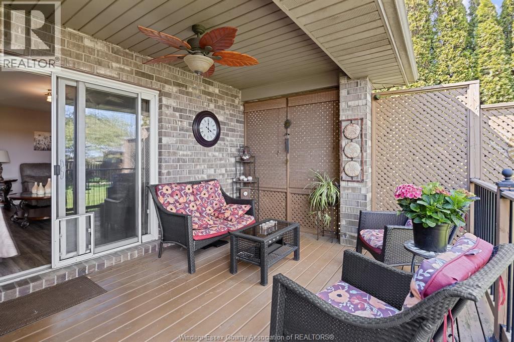 25 GOLFVIEW DRIVE - 23