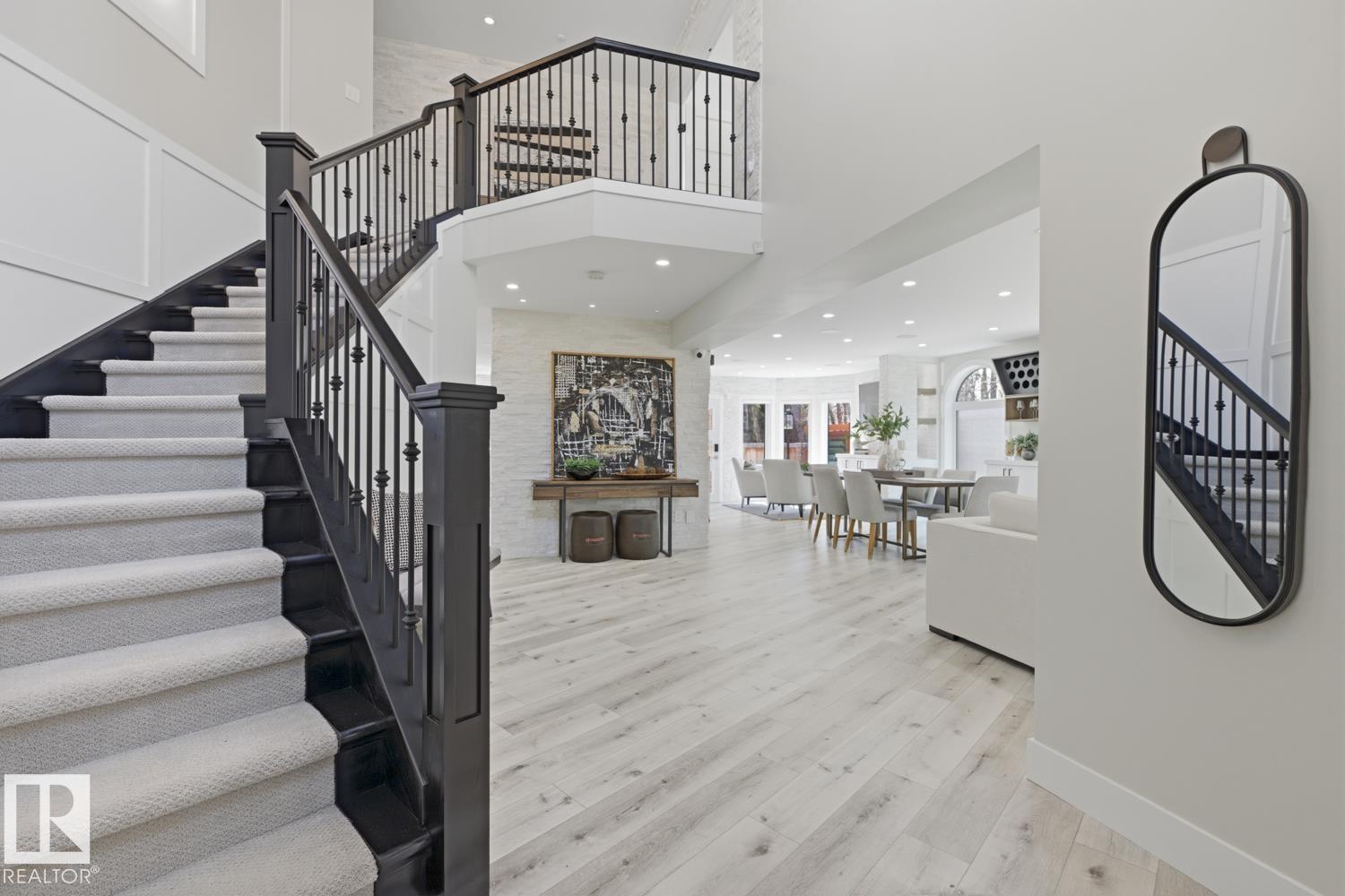 439 ROONEY CR NW - 5