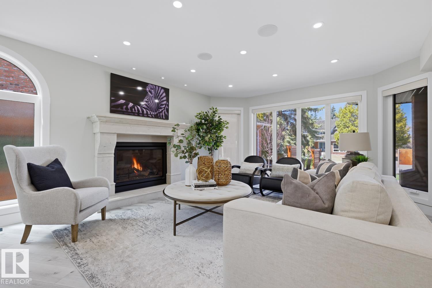 439 ROONEY CR NW - 6