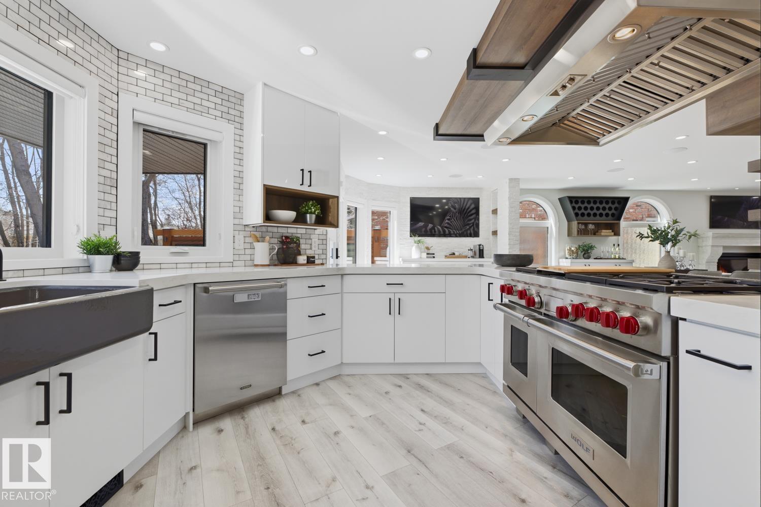 439 ROONEY CR NW - 12