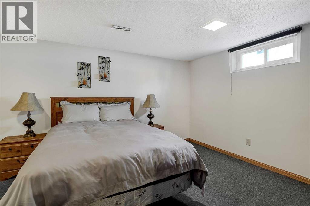 8511 99B Street - 23