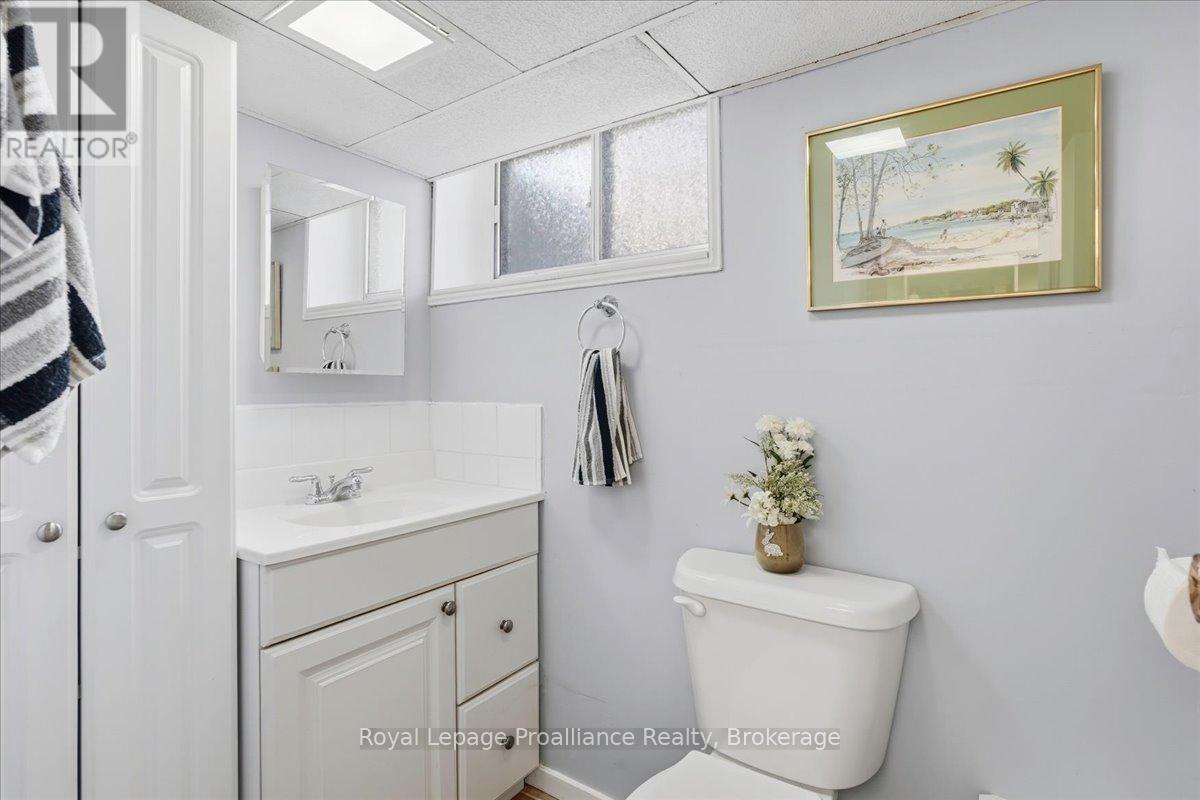 21 GLENDALE ROAD - 30