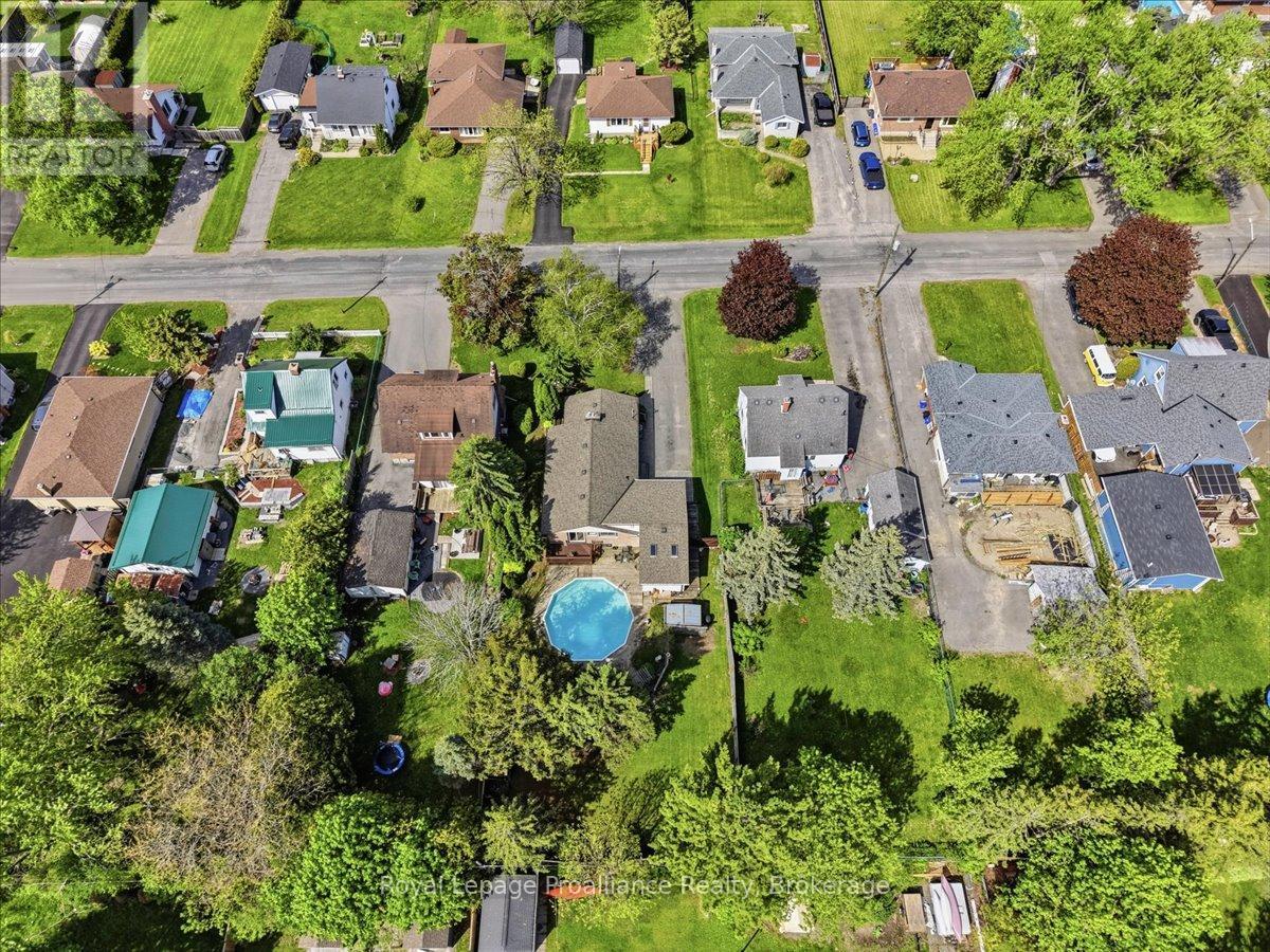 21 GLENDALE ROAD - 40