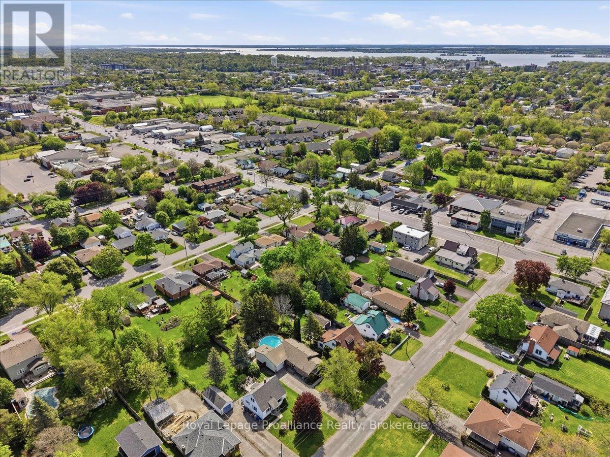 21 GLENDALE ROAD - 42