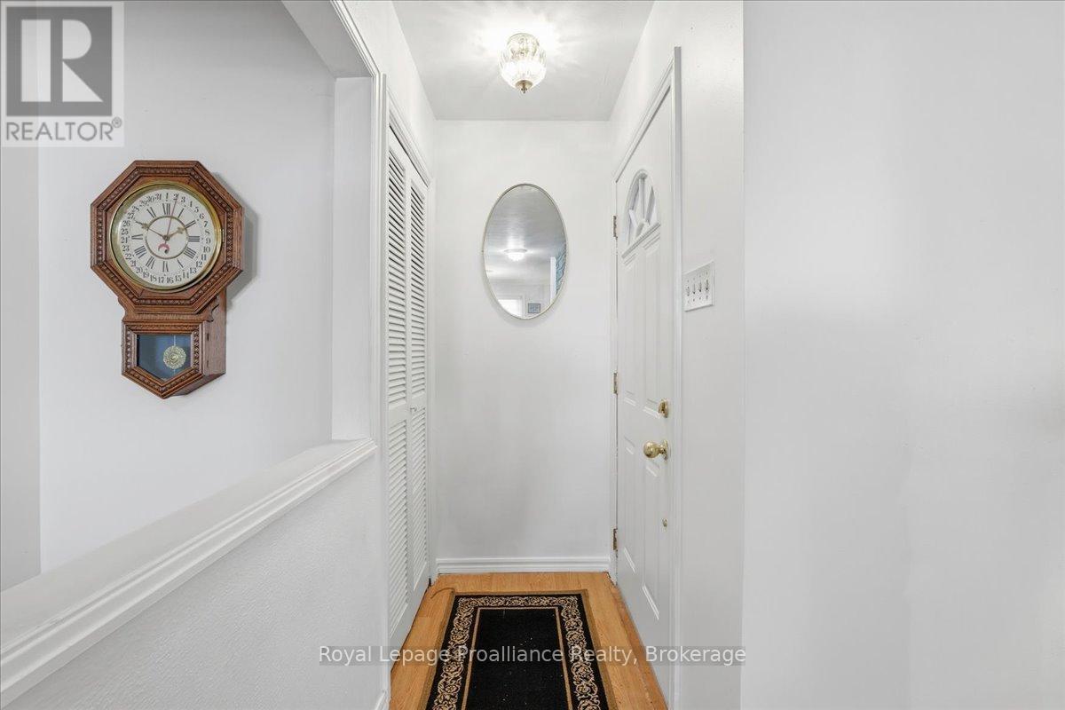 21 GLENDALE ROAD - 6