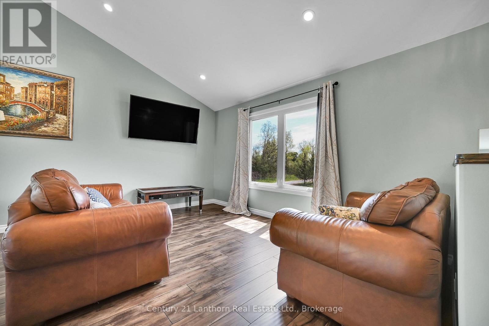 488 JOHNSTON ROAD - 12